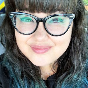 Meet your Posher, Dana